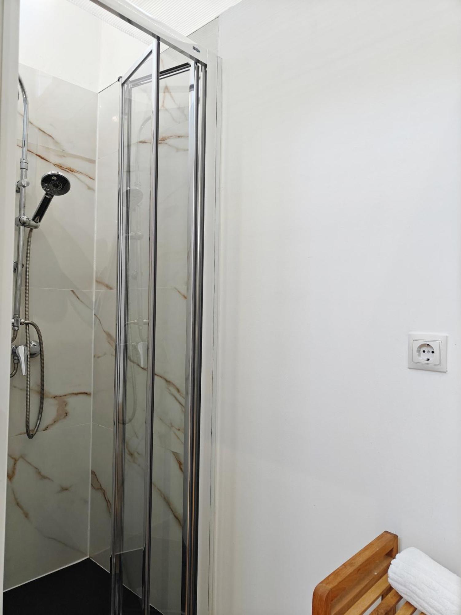 Fuencarral Apartment Madrid Bagian luar foto